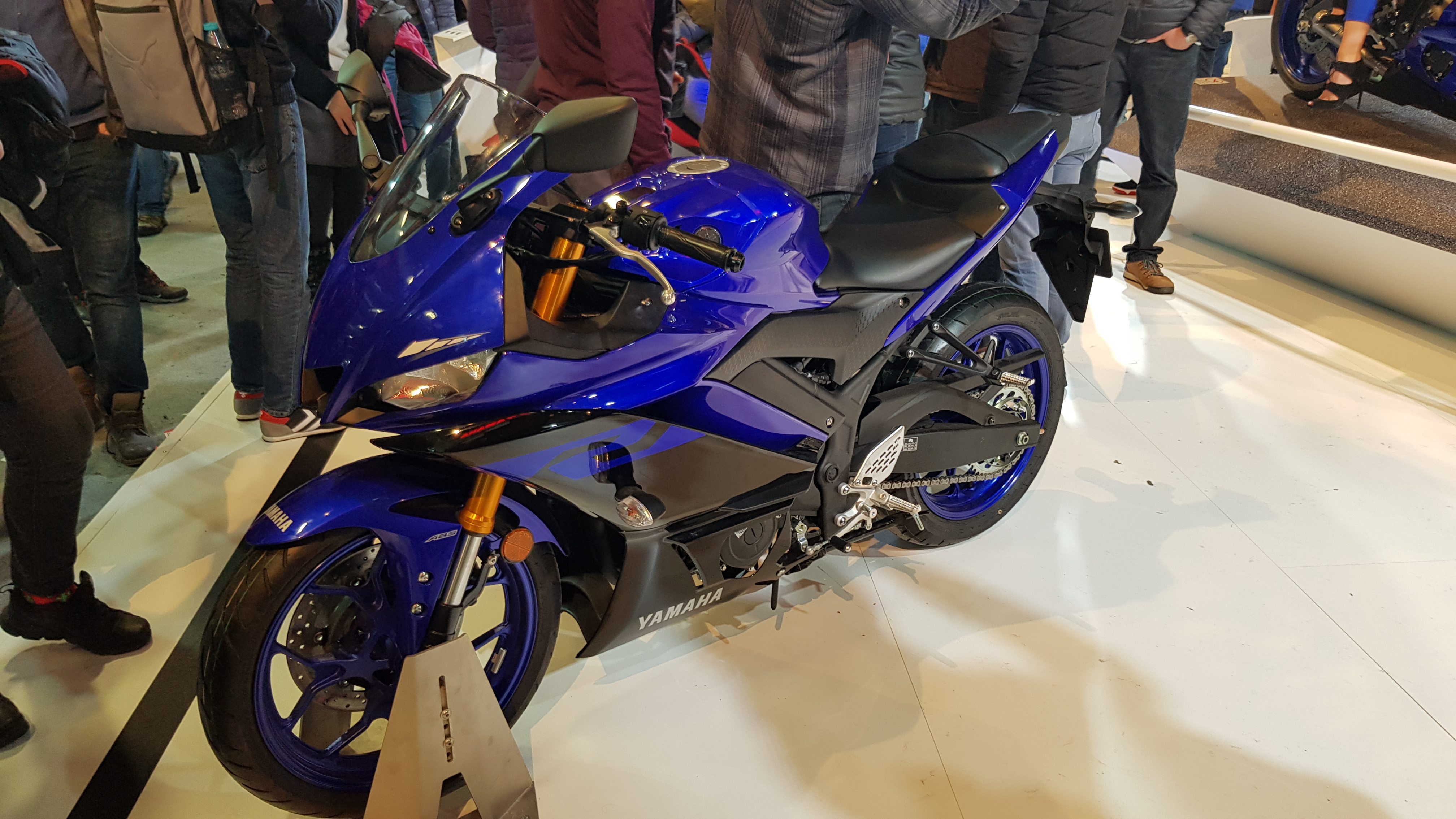 MotoBike 2019: Yenilenen R25 Sahneye Çıktı!